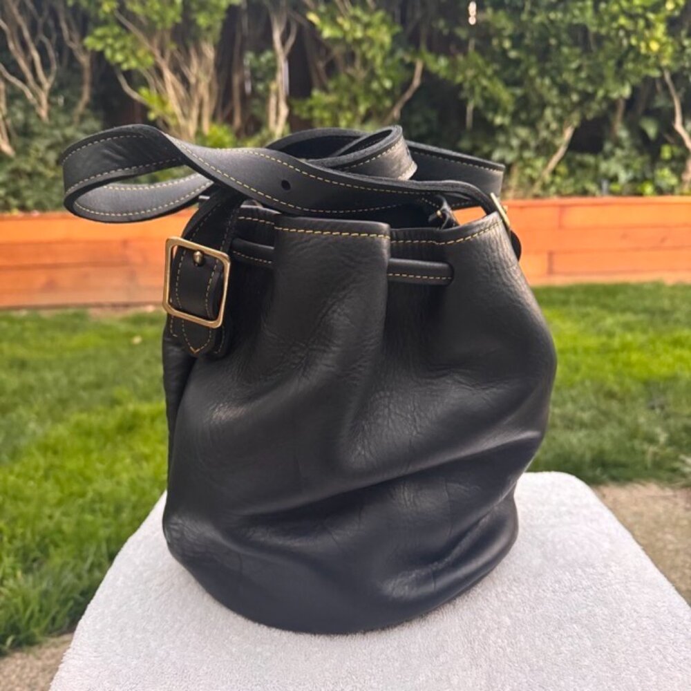 Auth KMM & Co. Black Cypress Bucket Drawstring Crossbody Shoulder Bag